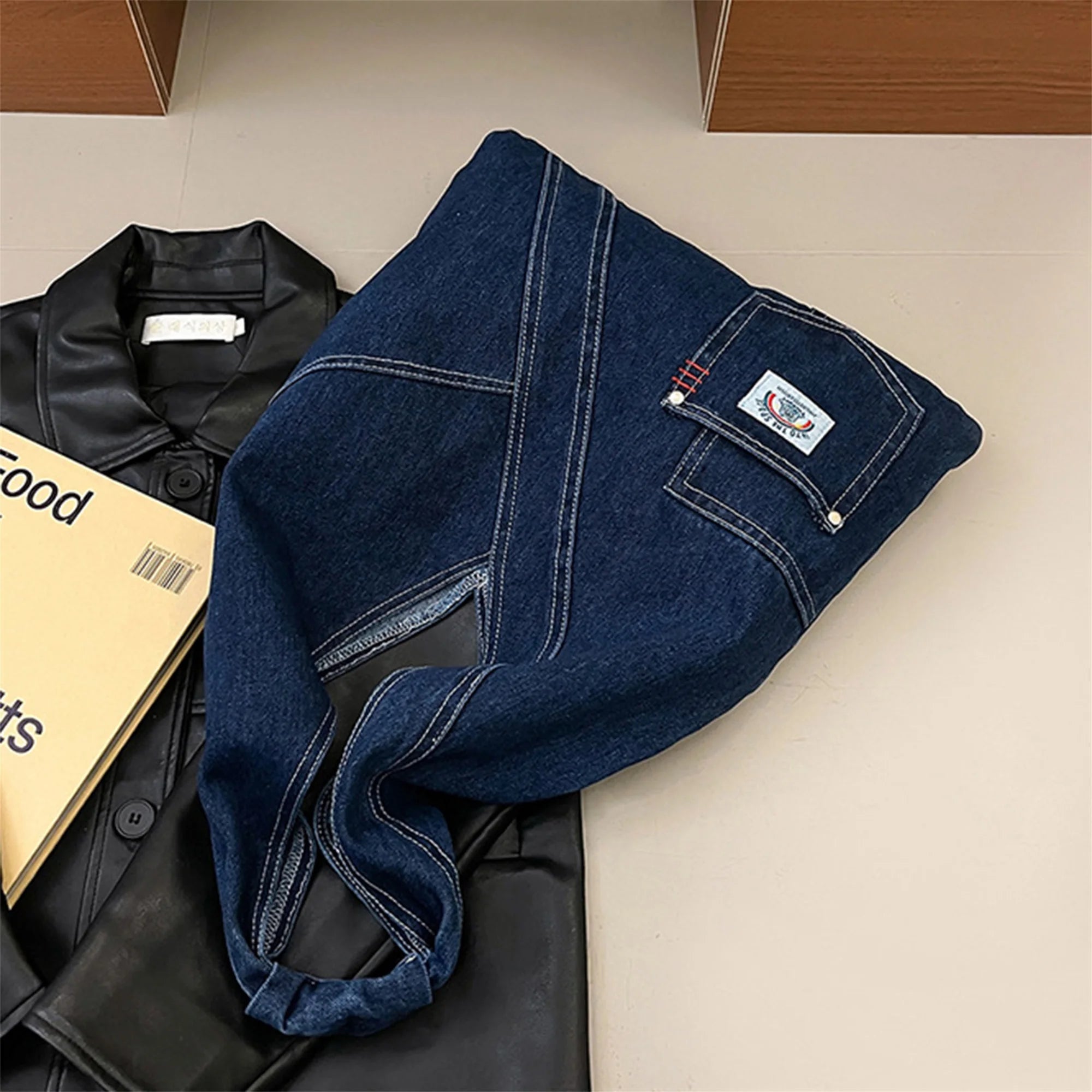 Retro Style Canvas Backpack for Men and Women Vintage Rucksack with Laptop Compartment Casual Daypack for Travel School Hiking