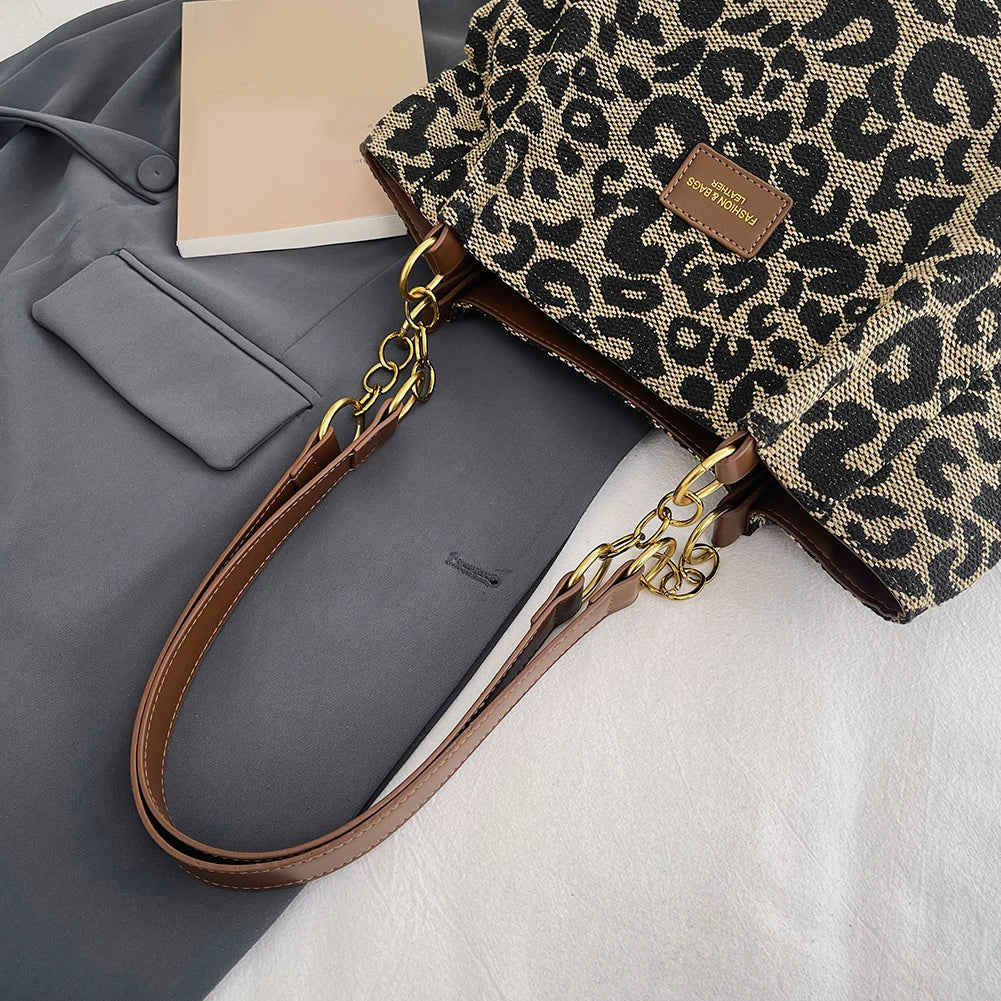 Women Tote Bag Leopard Print Canvas Shoulder Bag Multi-Pockets Handbag with Zipper Underarm Bag for School Work Shopping