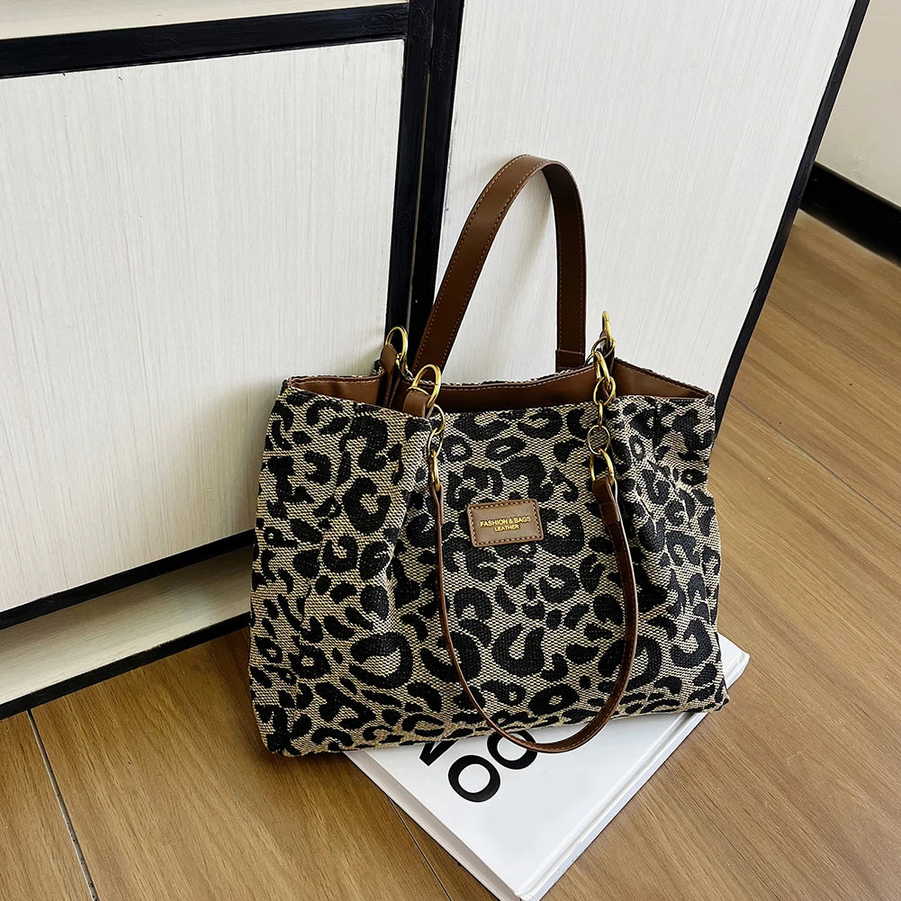 Women Tote Bag Leopard Print Canvas Shoulder Bag Multi-Pockets Handbag with Zipper Underarm Bag for School Work Shopping