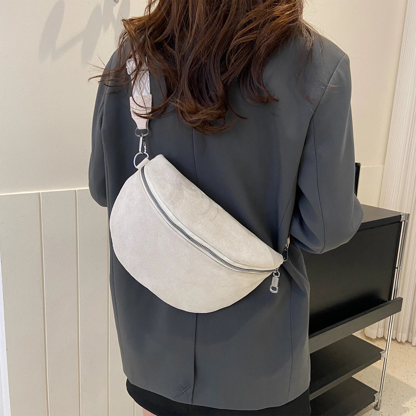 Women Trendy Crossbody Bag Solid Color Chest Bag Solid Shoulder Bag Adjustable Wide Strap Bum Bag for Travel Shopping