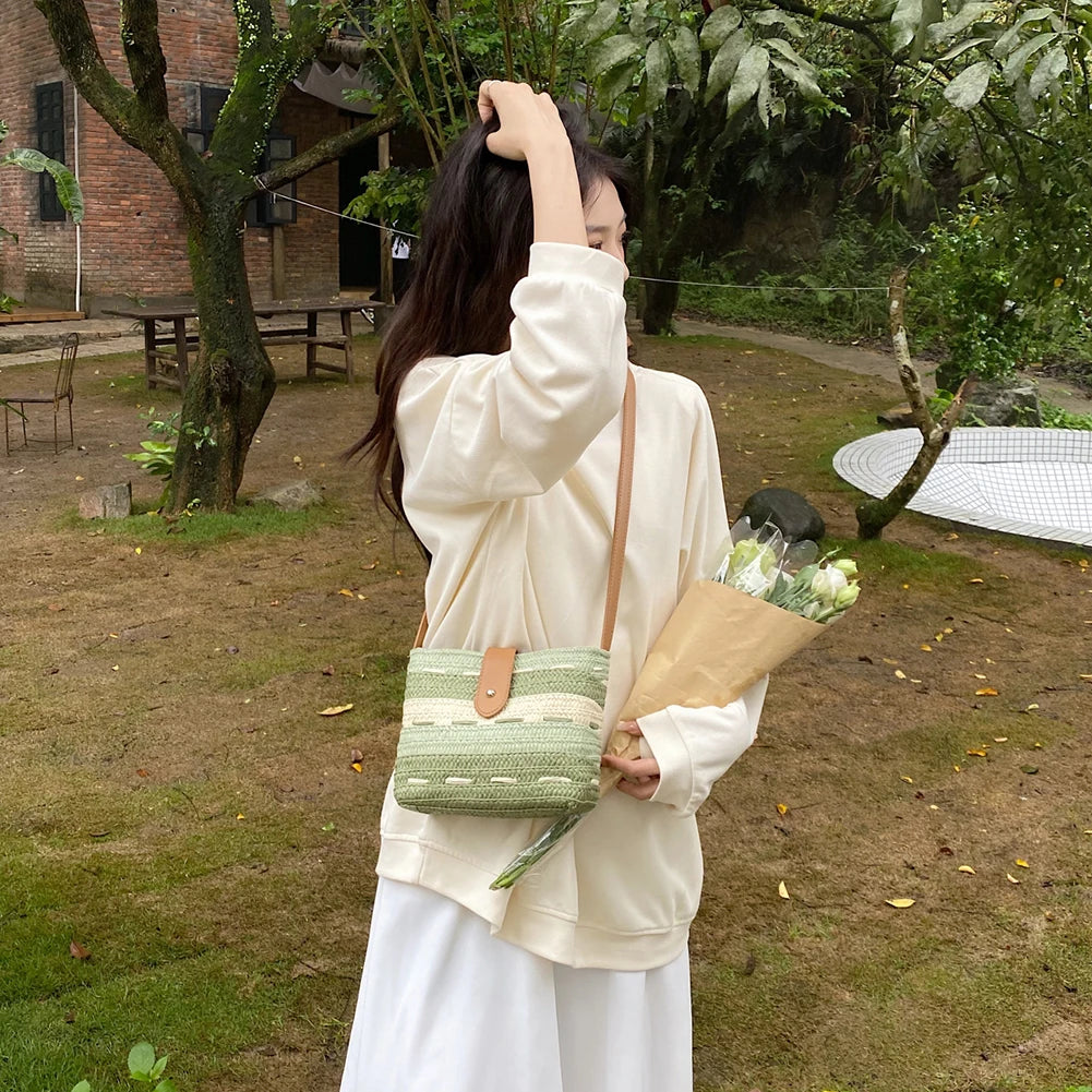 Ladies Woven Bag Handmade Messenger Bag Fashion Casual Simple Portable Gradient Color Elegant Paper Rope for Seaside Holiday
