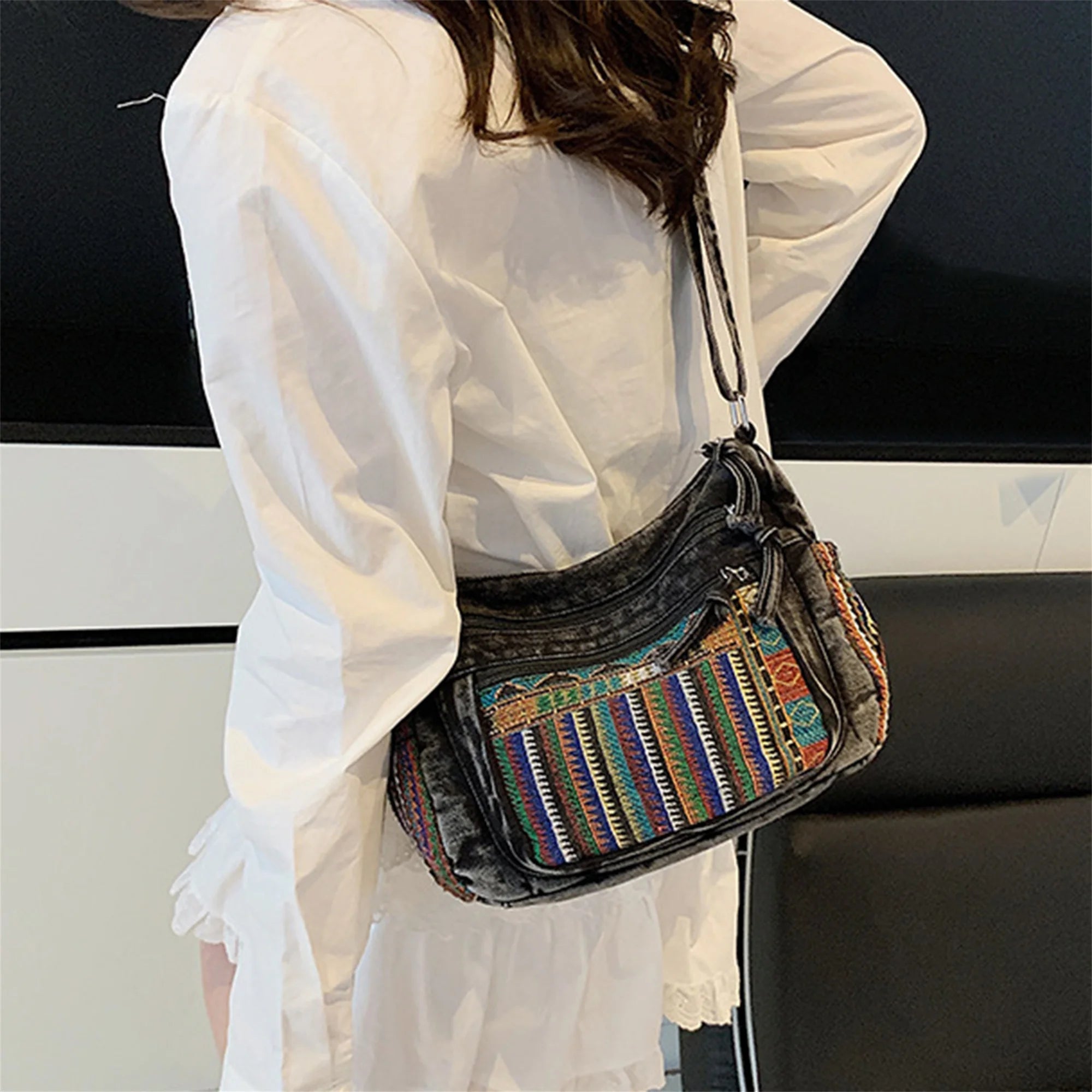 Stylish Ethnic Print Tote Bag with Adjustable Strap for Women Casual Shoulder Handbag with Unique Pattern for Girls