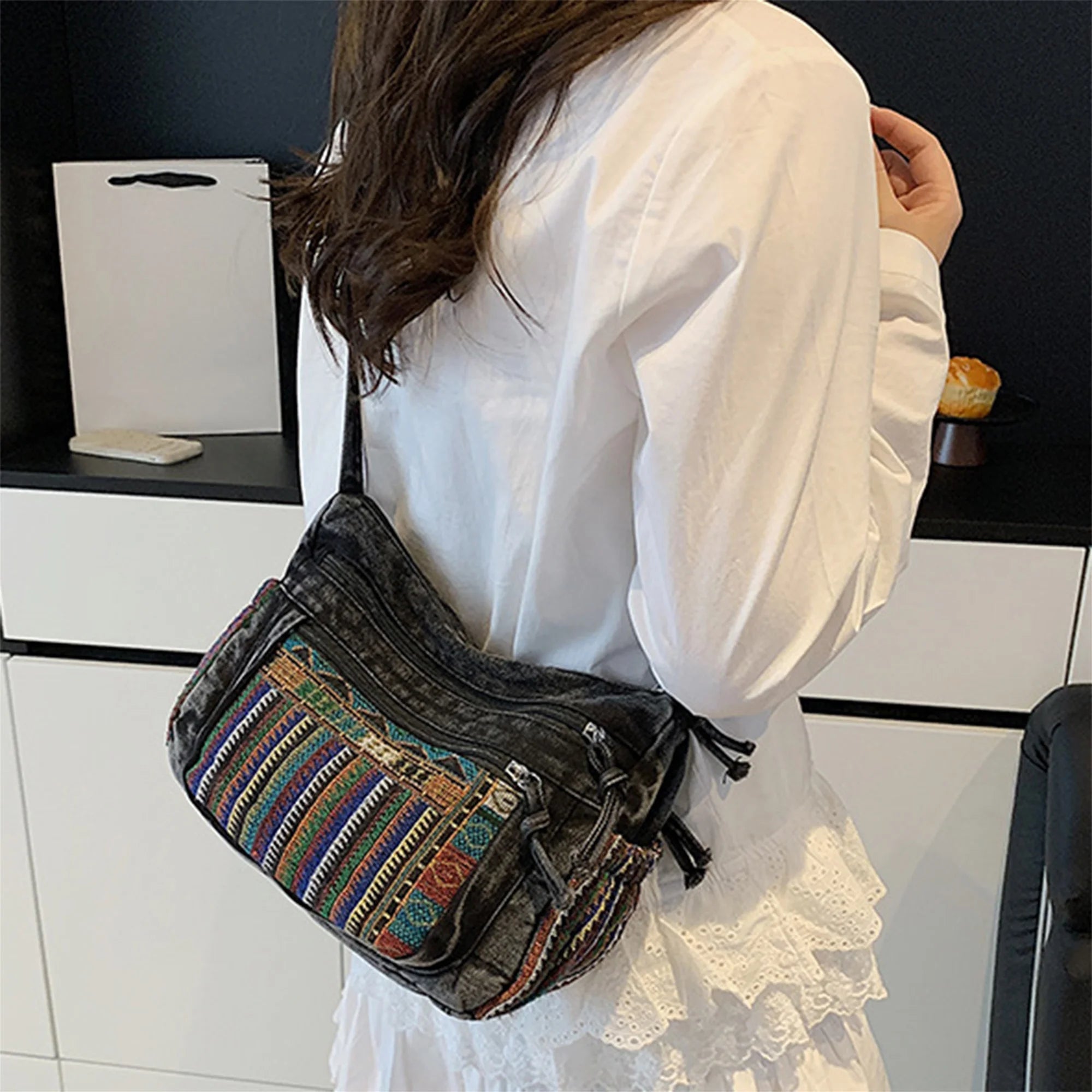 Stylish Ethnic Print Tote Bag with Adjustable Strap for Women Casual Shoulder Handbag with Unique Pattern for Girls