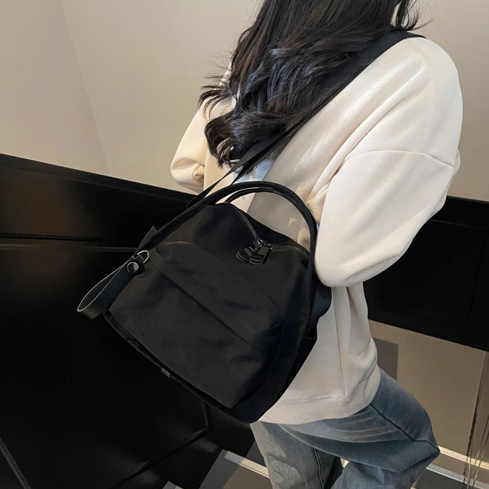 Women Simple Shoulder Bag Solid Color Casual Crossbody Bag Zipper Closure Versatile Shoulder Bag Travel Shopping Work Date Bag